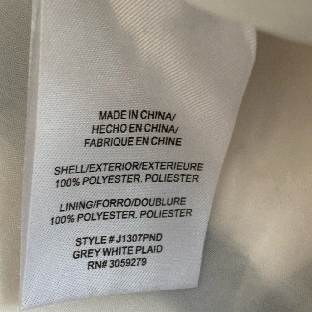 Thread & Supply Plaid Shacket Jacket Gray & White Button Front Lined Size Small - Picture 12 of 13